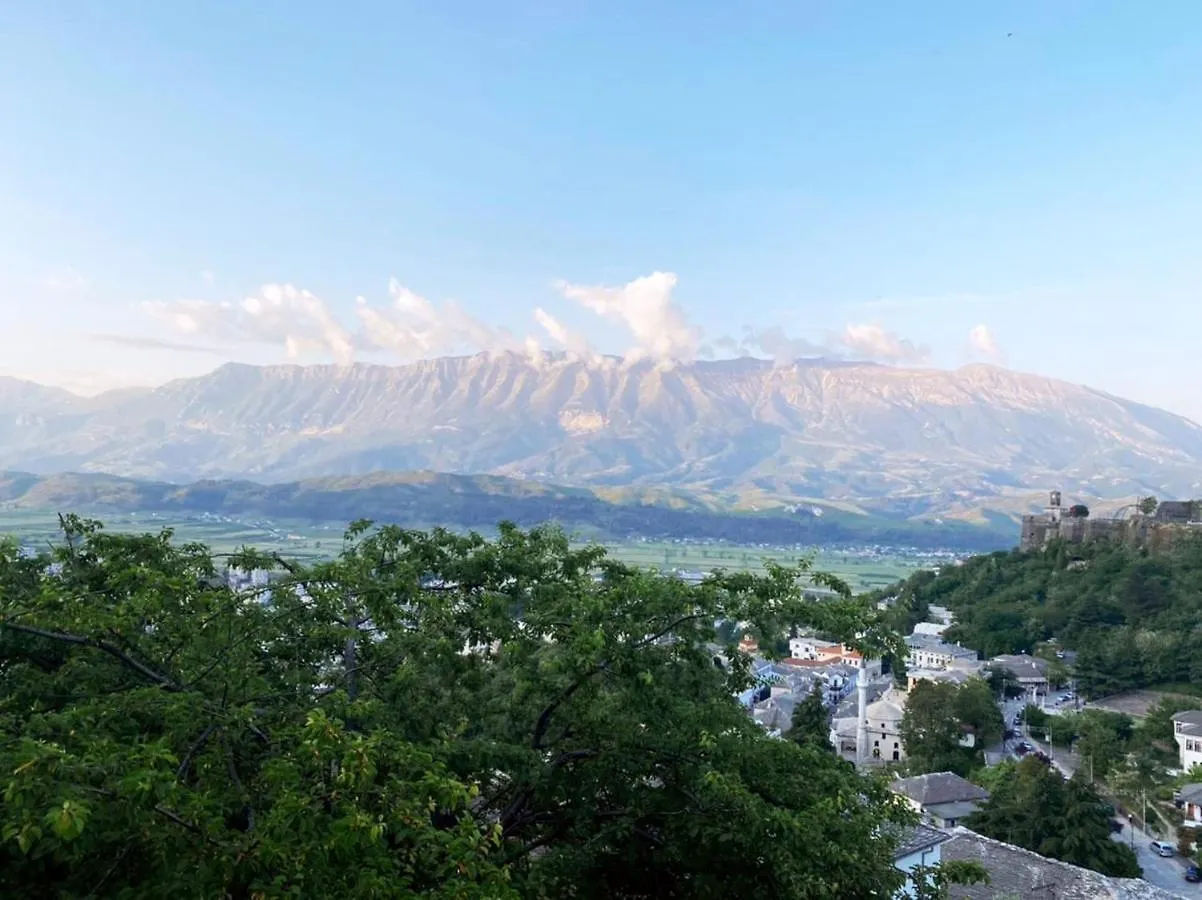 Inn Cloud Gjirokastër Vila